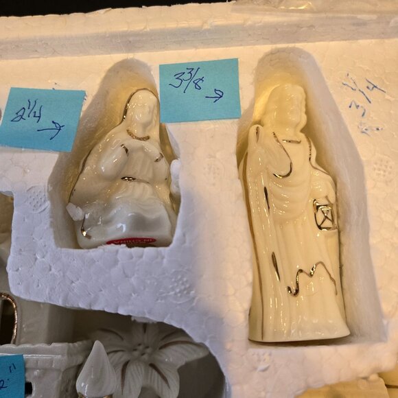 INTERNATIONAL BAZAAR 11 PIECE NATIVITY SCENE VOTIVE CANDLE HOLDER SET - Picture 6 of 13